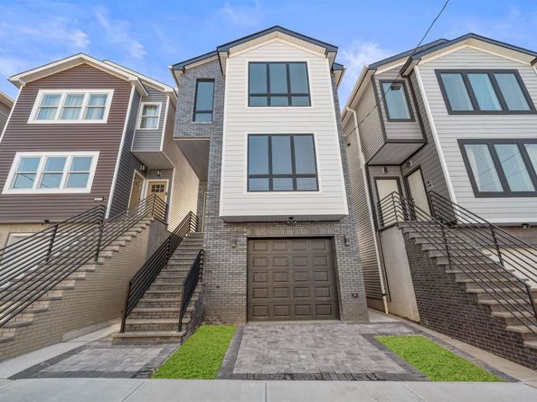 279 Pearsall Ave 1, Jersey City NJ 07305