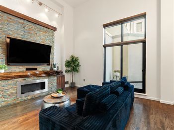 518 Gregory Ave