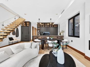 91 Hancock Ave