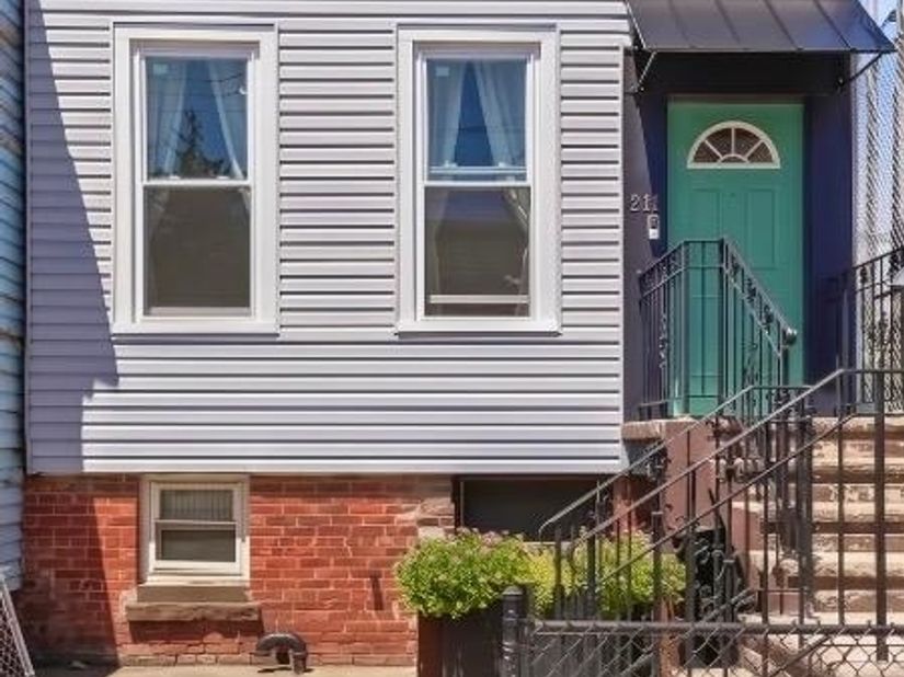 211 Plainfield Ave, Jersey City NJ 07306