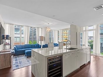 1200 Avenue At Port Imperial