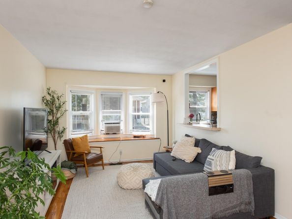 36 Briarwood Rd, Jersey City NJ 07304