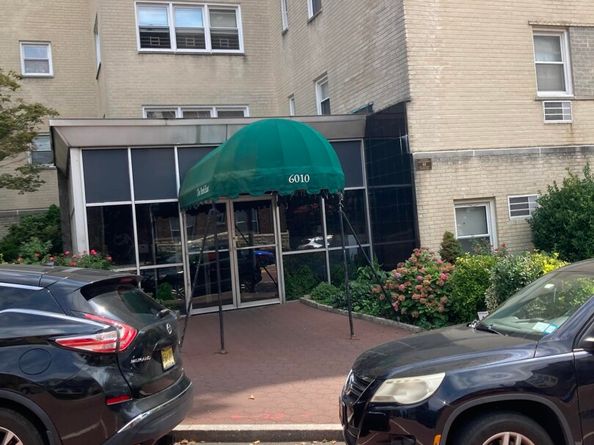 6010 Blvd East 82, West New York NJ 07093