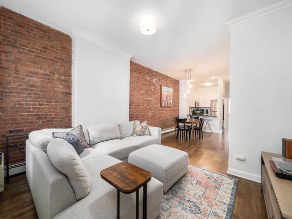 257 12th St 2B, Hoboken NJ 07030