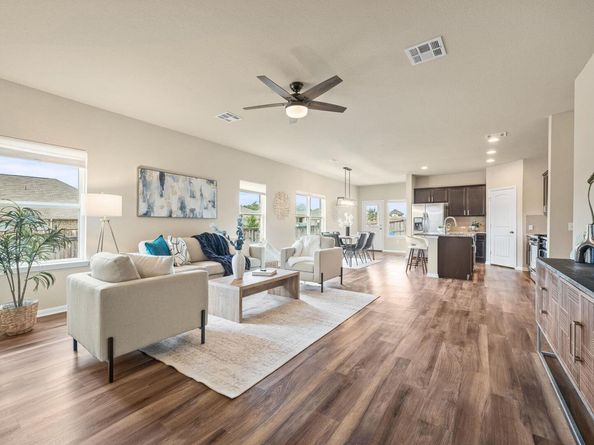 401 Lewisville LN, Leander TX 78641