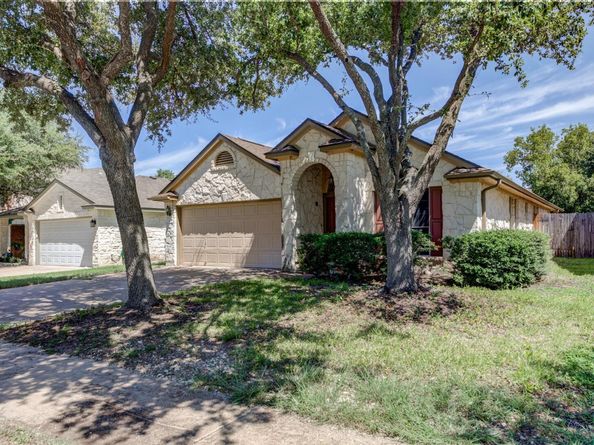 2410 Hutton LN, Leander TX 78641