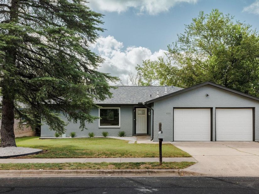 6101 London DR, Austin TX 78745
