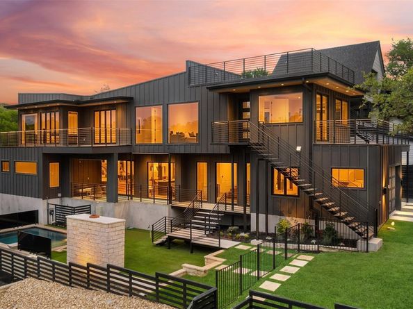 2208 Montclaire ST, Austin TX 78704