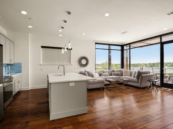 1101 Ivean Pearson RD