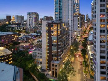 800 W 5th ST