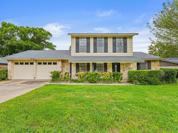 10804 Cobblestone LN, Austin TX 78750