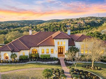 916 Barton Creek BLVD