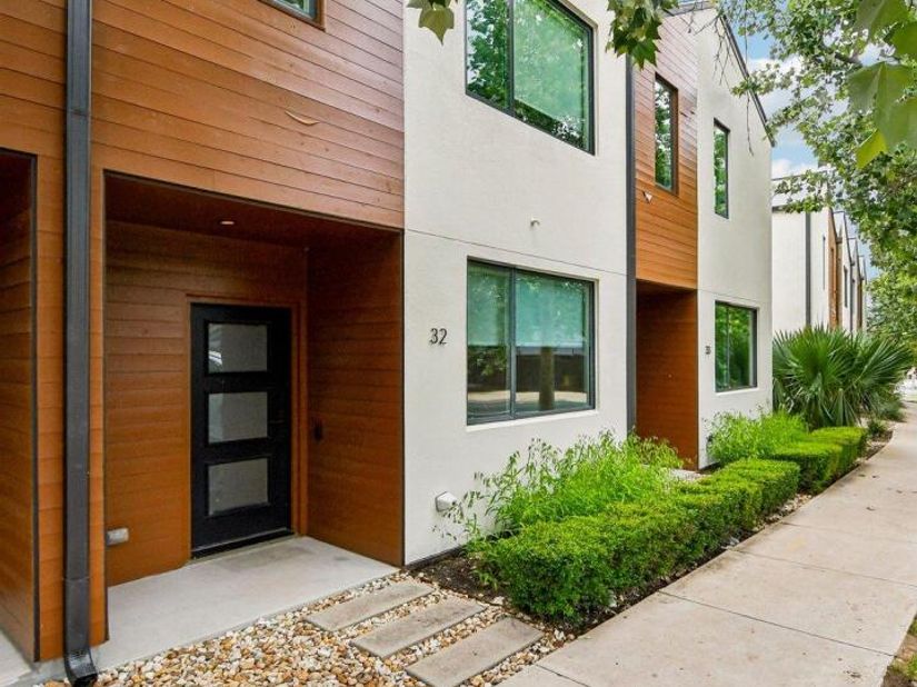 1931 E 38th 1/2 ST 32, Austin TX 78723