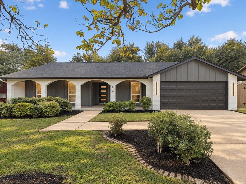 11819 Highland Oaks TRL, Austin TX 78759