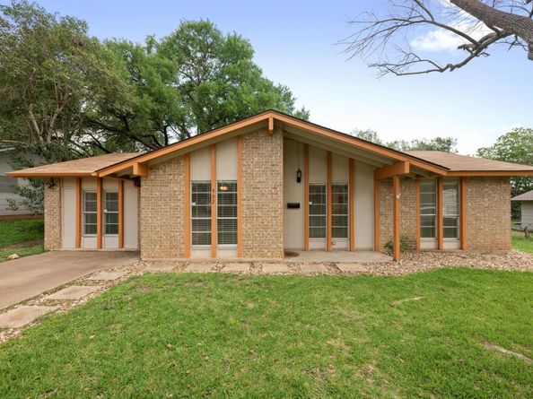 902 Emerald Wood DR, Austin TX 78745