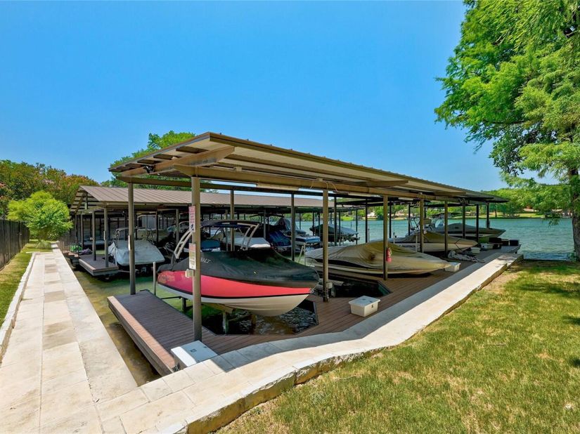 3800 Rivercrest DR C18, Austin TX 78746