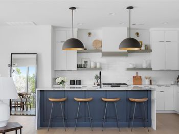 7809 Old Bee Caves RD