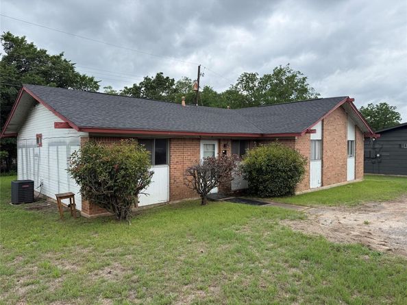 1303 Falcon CV, Austin TX 78745