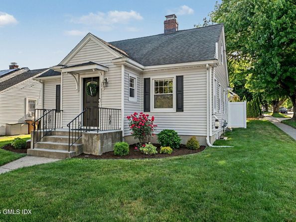 158 Courtland Hill Street, Stamford CT 06906