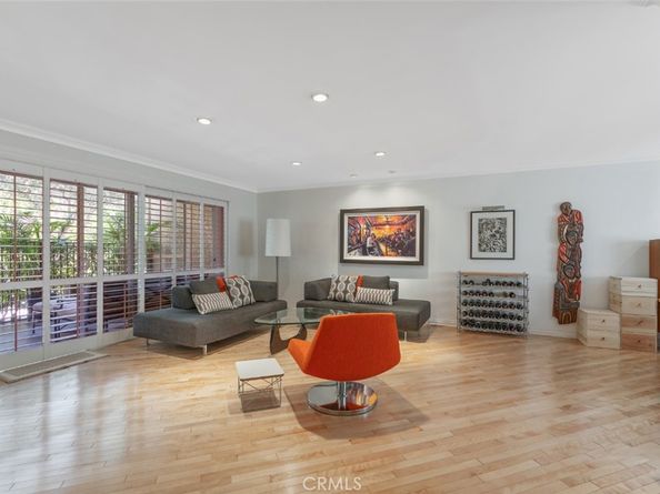 9639 Via Torino 139, Burbank CA 91504