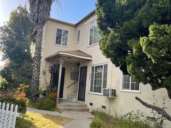 7313 Bakman ave