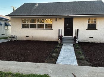 1726 E 122nd