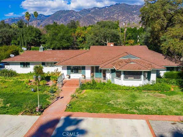 1127 W Foothill Boulevard, Arcadia CA 91006