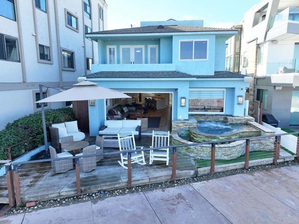 2812 Bayside Walk, San Diego CA 92109