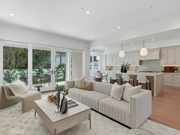 2904 Palm Avenue, Manhattan Beach CA 90266