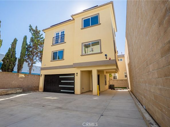 4102 Spencer St, Torrance CA 90503