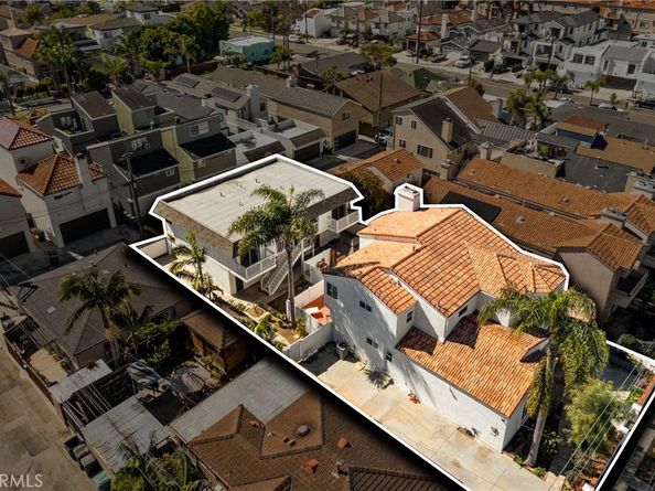 218 Indianapolis, Huntington Beach CA 92648