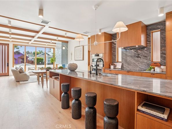 647 Navy Street, Santa Monica CA 90405