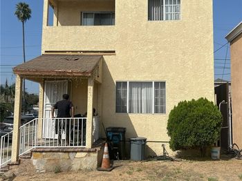 451 E 111th Place