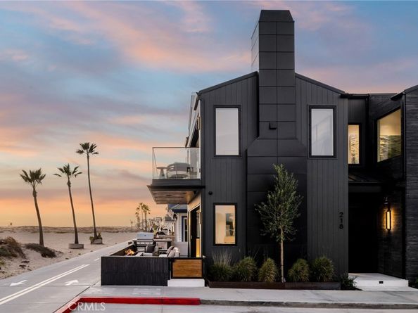 218 E Oceanfront, Newport Beach CA 92661