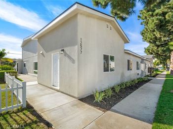 12571 Kensington Lane