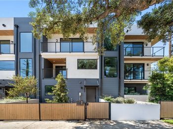 6849 N Figueroa Street