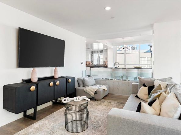 510 1st Ave 402, San Diego CA 92101