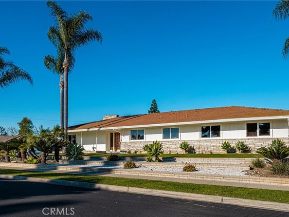 13614 Dall Lane, North Tustin CA 92705