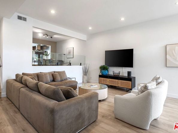 17165 Palisades Circle, Pacific Palisades CA 90272