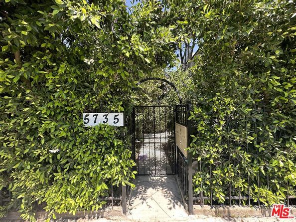5735 Camerford Avenue, Los Angeles CA 90038
