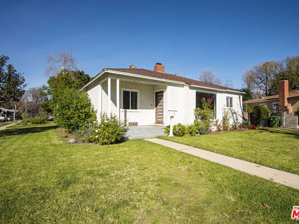 15525 Sylvan Street, Van Nuys CA 91411