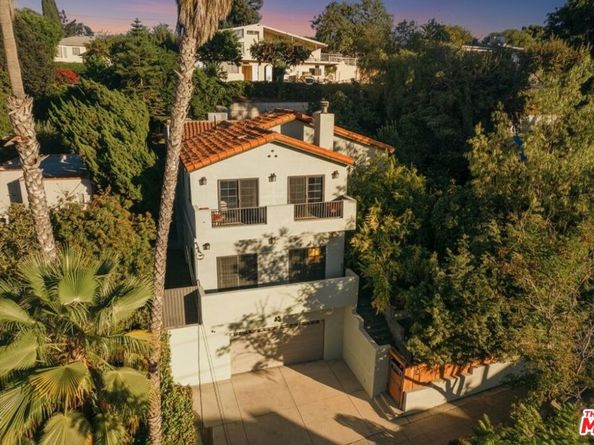 816 Hyperion Avenue, Los Angeles CA 90029