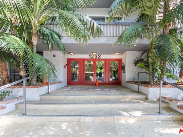 1262 S Barrington Avenue 204, Los Angeles CA 90025