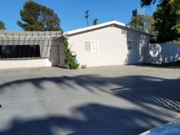 4669 W Olympic Boulevard, Los Angeles CA 90019