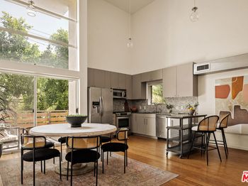 7062 Hawthorn Avenue