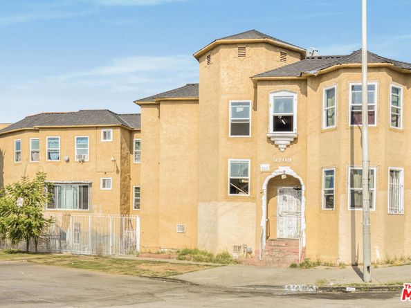 3209 Dobinson Street, Los Angeles CA 90063