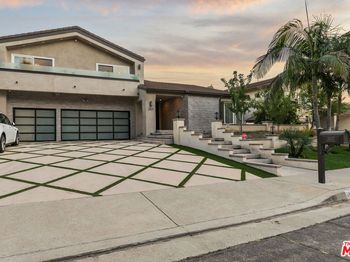 2427 Flintridge Drive