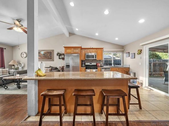 130 Brett Pl, Escondido CA 92027