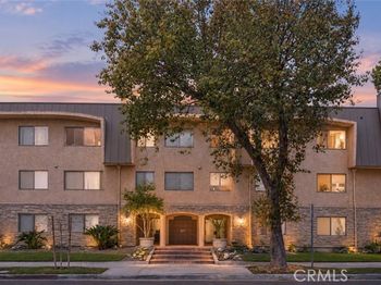 377 W California