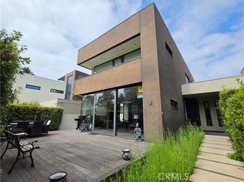 9 Temple